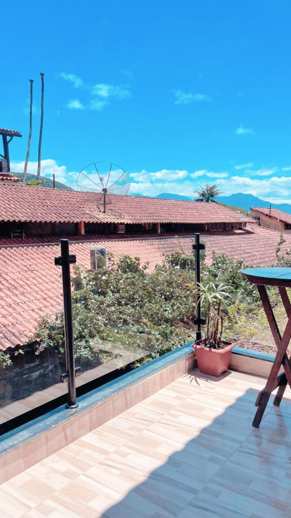 Buganvile Hostel Abraão Esterno foto